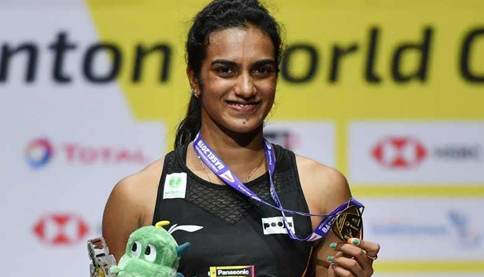 ലോക ബാഡ്മിന്‍റണ്‍ ചാംപ്യന്‍ഷിപ്പില്‍ സ്വര്‍ണ്ണം നേടിയ പിവി സിന്ധുവിനെ അഭിനന്ദിച്ച് പിണറായി വിജയന്‍