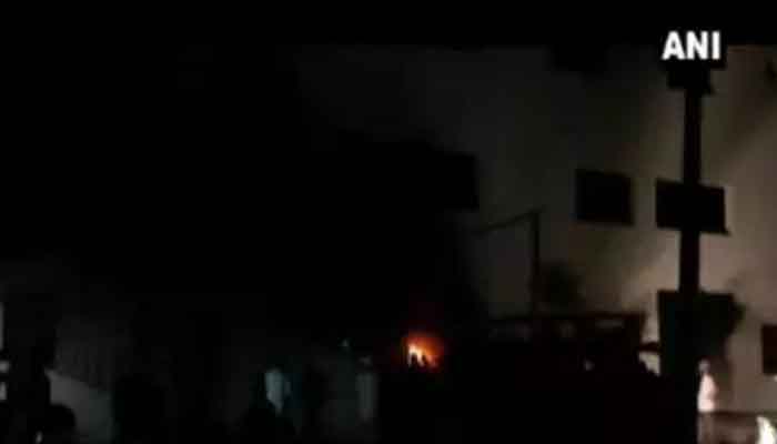 ഗുജറാത്തിലെ കൊവിഡ് ആശുപത്രിയില്‍ തീപിടുത്തം, 18 പേര്‍ വെന്തു മരിച്ചു