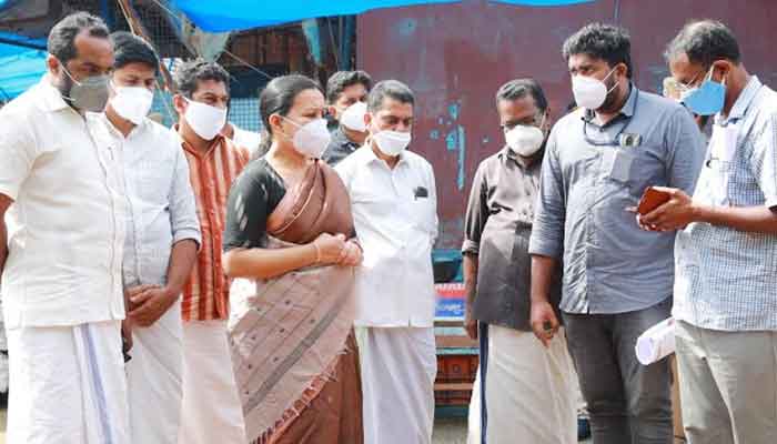 പത്തനംതിട്ട മാര്‍ക്കറ്റിന്റെ നിര്‍മാണം നാലുമാസത്തിനുള്ളില്‍ പൂര്‍ത്തിയാക്കും മന്ത്രി വീണാ ജോര്‍ജ്