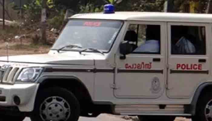 വനിതാ സഹപ്രവര്‍ത്തകയെ അപകീര്‍ത്തിപ്പെടുത്തിയ ഗ്രാമപഞ്ചായത്ത്‌ അംഗത്തിനെതിരെ പരാതി