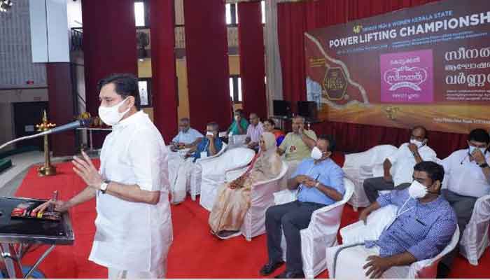 മലപ്പുറം: കായിക മേളകള്‍ പ്രതിഭകളെ സൃഷ്ടിക്കാന്‍ വേണ്ടിയാകണം