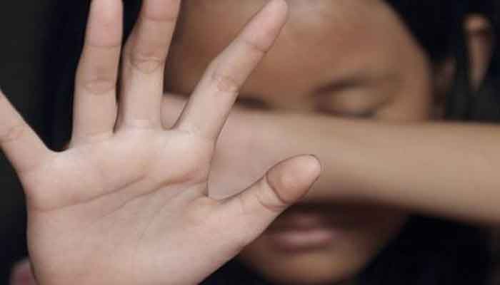 ലഹരിമരുന്ന് നല്‍കി 17 വിദ്യാര്‍ത്ഥിനികളെ പരീക്ഷഹാളില്‍ പീഡിപ്പിച്ചു: യുപിയില്‍ സ്‌കൂള്‍ മാനേജര്‍മാര്‍ക്കെതിരേ കേസ്