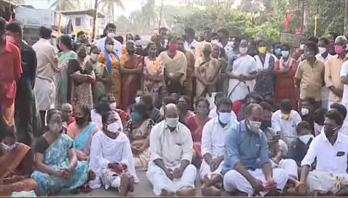 അതിരപ്പിള്ളിയിൽ പെൺകുട്ടിയെ കാട്ടാന ചവിട്ടിക്കൊന്ന സംഭവത്തിൽ കലക്ടറോട് വിശദീകരണം തേടി വനം മന്ത്രി