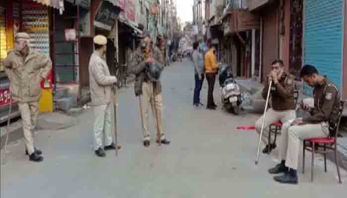 രാജ്യ തലസ്ഥാനത്ത് ബോംബ്: പോലീസ് അന്വേഷണം ആരംഭിച്ചു