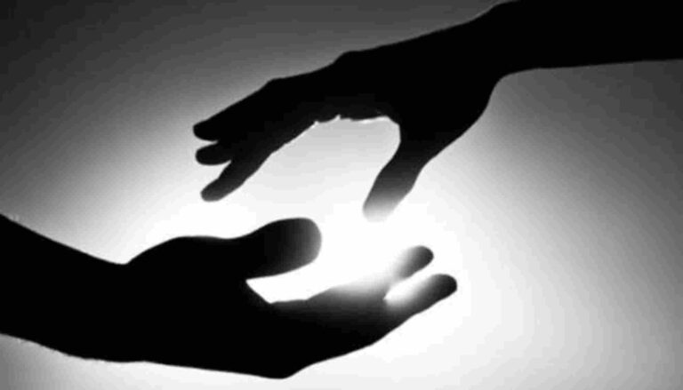 റോഡപകടങ്ങളില്‍ പെടുന്നവരെ ആശുപത്രിയിലെത്തിക്കുന്നവര്‍ക്ക്‌ 5,000രൂപ പാരിതോഷികം