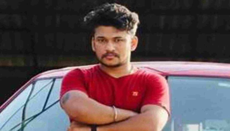 സമൂഹ മാധ്യമങ്ങളിലൂടെ അപകീര്‍ത്തിപെടുത്തിയതിന്‌ അര്‍ജുന്‍ ആയങ്കിക്കെതിരെ പോലീസില്‍ പരാതി