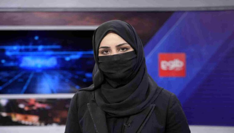 താലിബാന്‍ ഭീഷണി: മുഖംമറച്ച് വനിതാ അവതാരകര്‍