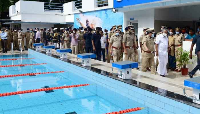 ജീവൻ രക്ഷിക്കാൻ നീന്തൽ പരിശീലനകേന്ദ്രങ്ങൾ സഹായകമാകും: മുഖ്യമന്ത്രി