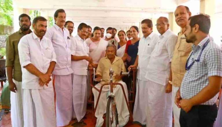 കടുത്തുരുത്തി ബ്ലോക്കിൽ ഭിന്നശേഷിക്കാർക്ക് സഹായ ഉപകരണങ്ങൾ നൽകി