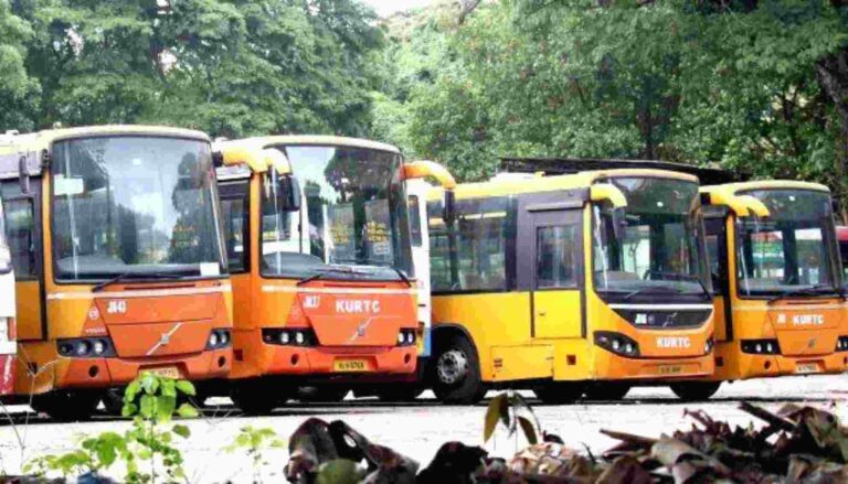 കണ്ടക്ടർ ഇല്ലാത്ത ‘എൻഡ് ടു എൻഡ്’ ലോഫ്ലോർ എസി സർവീസിന് തുടക്കം കുറിച്ച് കെഎസ്ആർടിസി