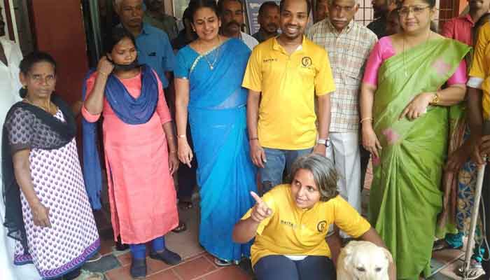 തെരുവുനായ്ക്കളെ പിടികൂടുന്നതിന് സന്നദ്ധ പ്രവർത്തകർക്ക് പരിശീലനം നൽകി