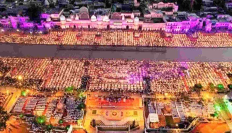 ലക്ഷദീപ പ്രഭയില്‍ അയോധ്യ: സാക്ഷിയായി പ്രധാനമന്ത്രി