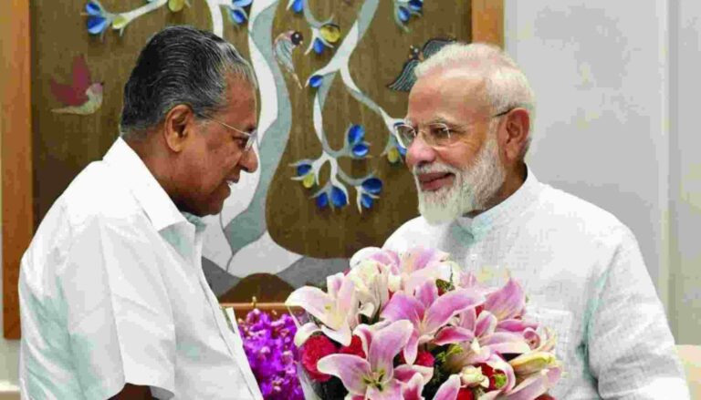 ഹിന്ദി ഏക അദ്ധ്യയന ഭാഷയാക്കാനുളള നീക്കത്തിൽ നിന്ന പിന്മാറണമെന്ന് മുഖ്യമന്തി പിണറായി വിജയൻ