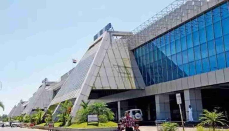 വാട്ടര്‍ ടാപ്പിനുള്ളില്‍ സ്വര്‍ണം കടത്താന്‍ ശ്രമം; കുറ്റിപ്പുറം സ്വദേശി പിടിയില്‍